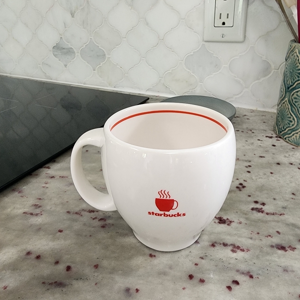 2004 Starbucks Mug 12 Oz